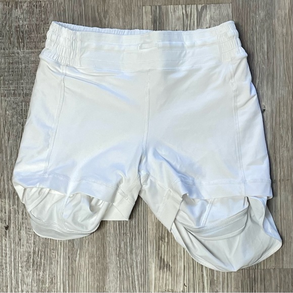 Lululemon Hotty Hot High-Rise Skirt in White Pickleball Tennis Golf Skort Size 8 - Picture 15 of 16